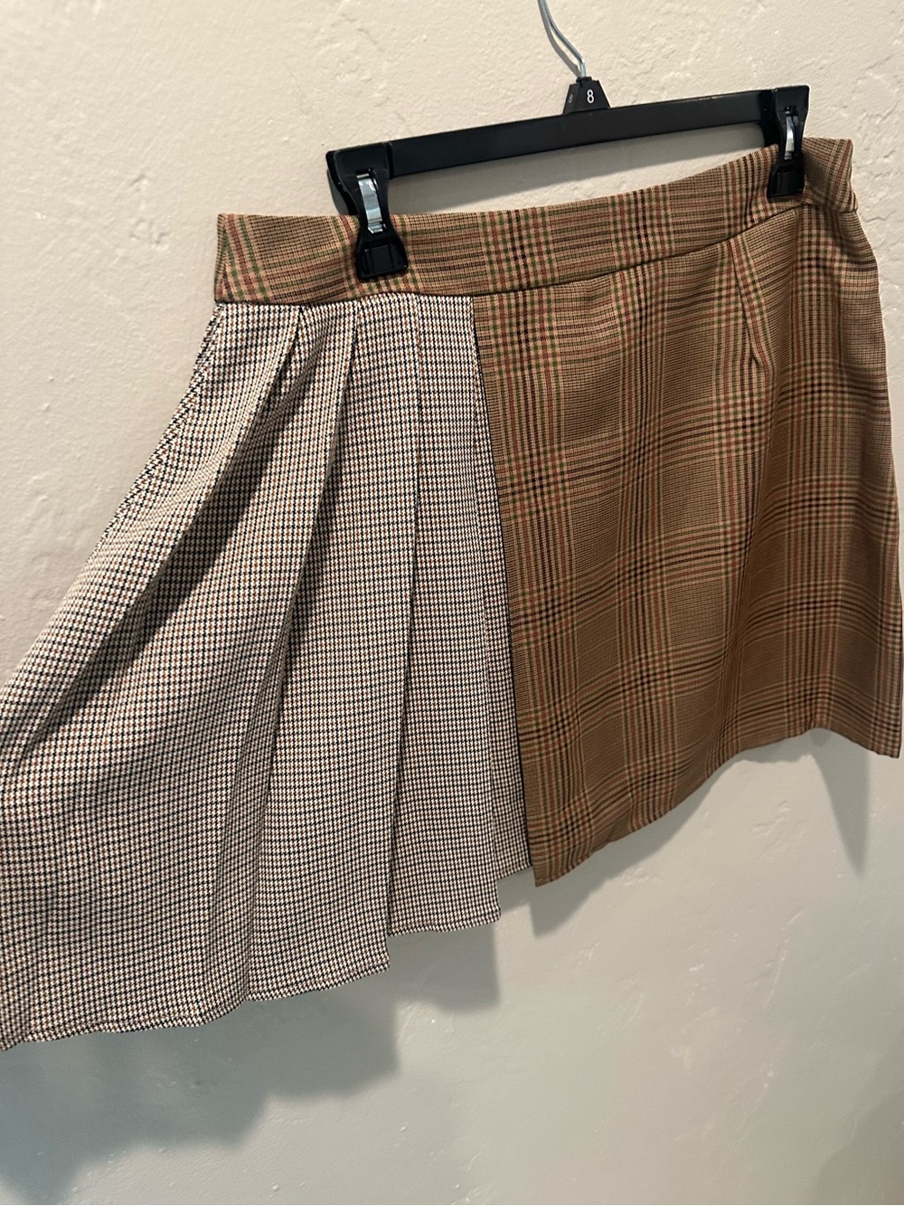 NWT Sugarlips Brown Pleated Plaid Mini Skirt Size Large - Picture 5 of 6